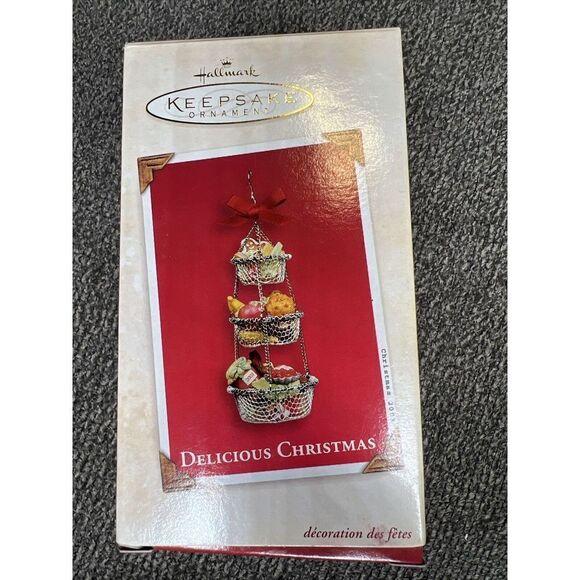 2003 Hallmark Ornament DELICIOUS CHRISTMAS Metal Hanging Food Fruit Baskets - Picture 1 of 7